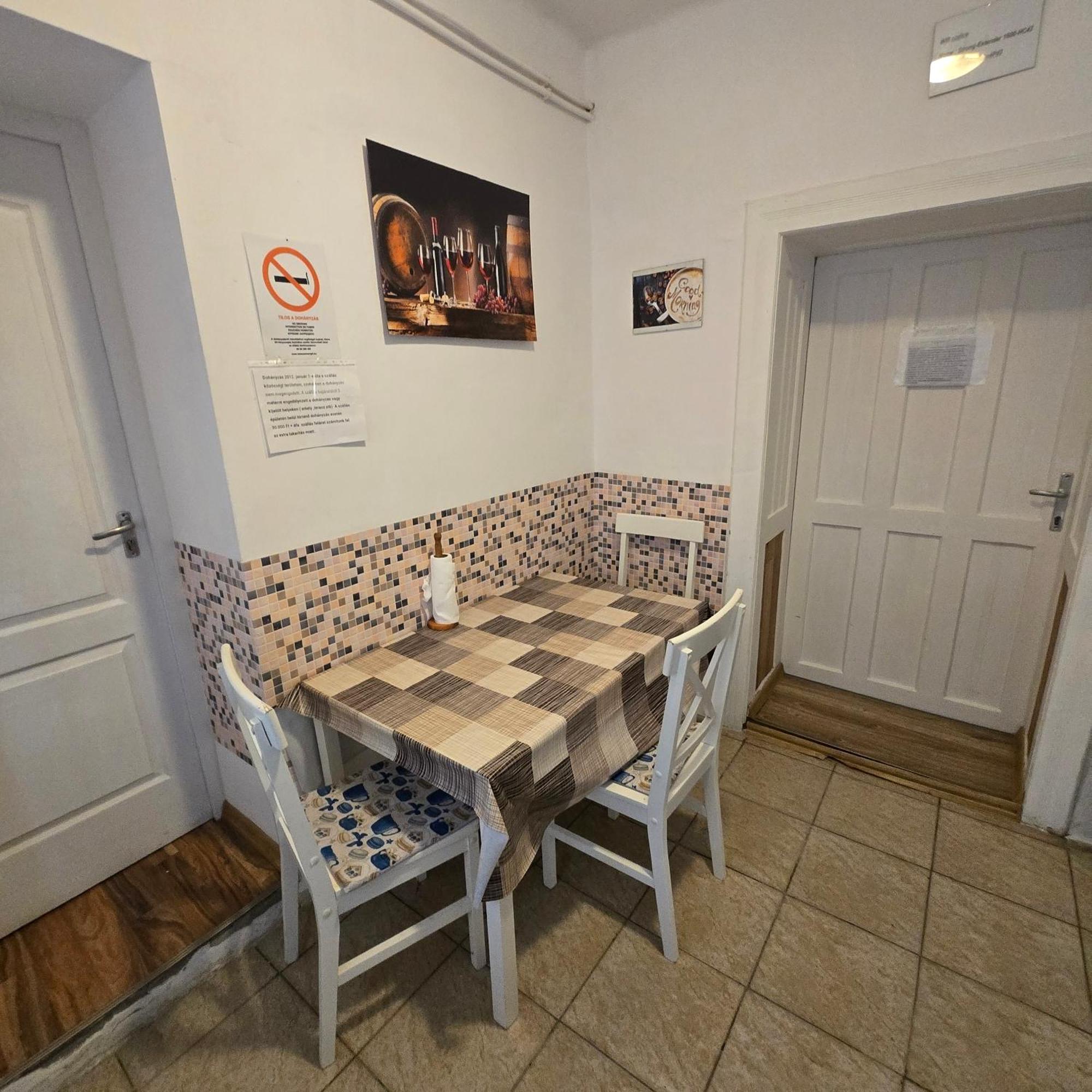 Orsi Apartman / Vendeghaz Kecskemét المظهر الخارجي الصورة
